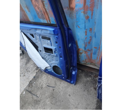 Дверь задняя левая