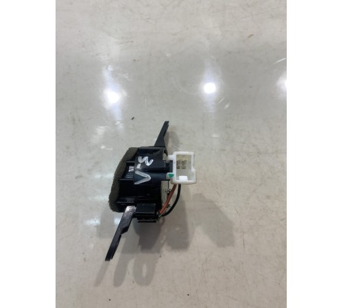 Динамик (задний, левый)