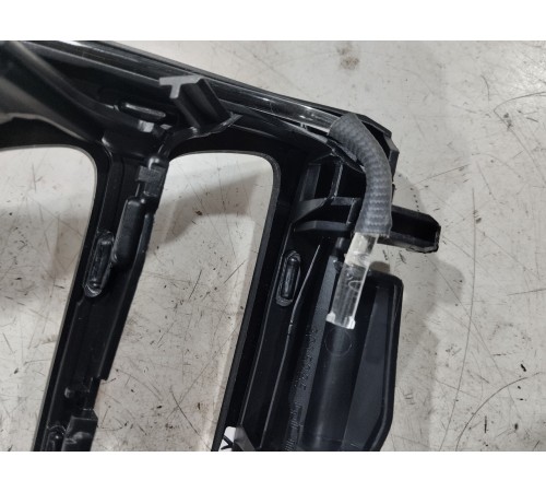 Накладка центральной консоли декоративная