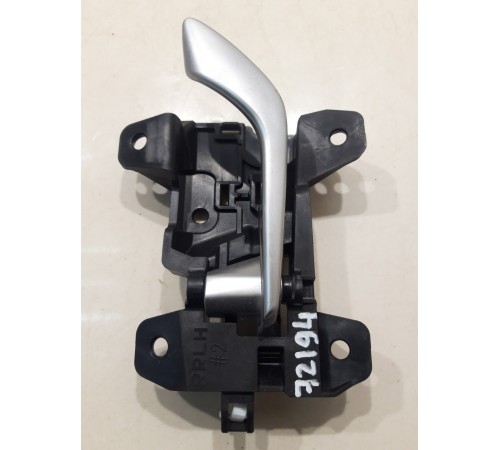 Ручка двери (задняя, левая, внутренняя)