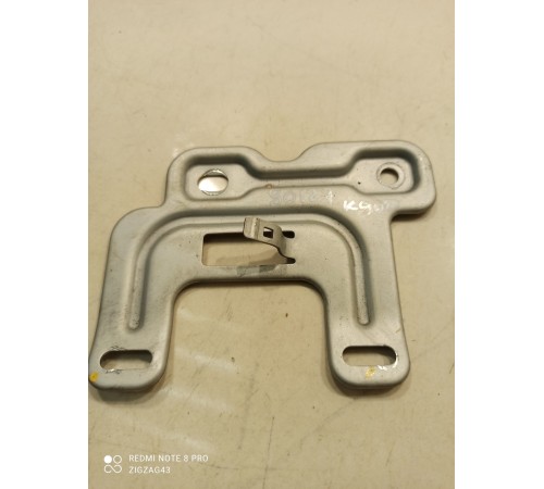 Кронштейн салона