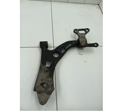 Рычаг подвески передний правый