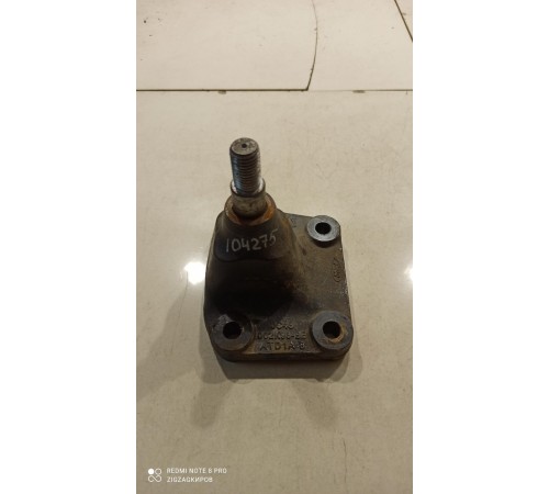 Кронштейн цилиндра подъема кабины