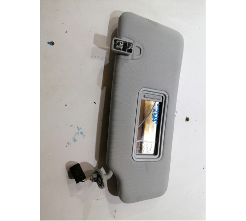 Козырек солнцезащитный левый