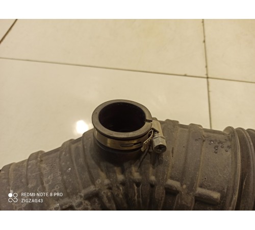 Патрубок воздушного фильтра