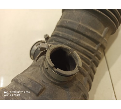 Патрубок воздушного фильтра