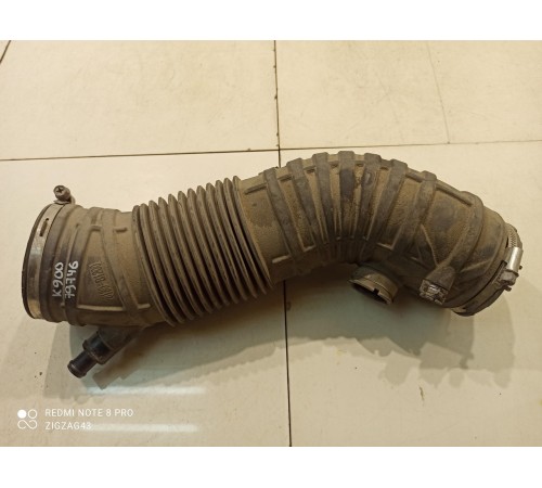 Патрубок воздушного фильтра