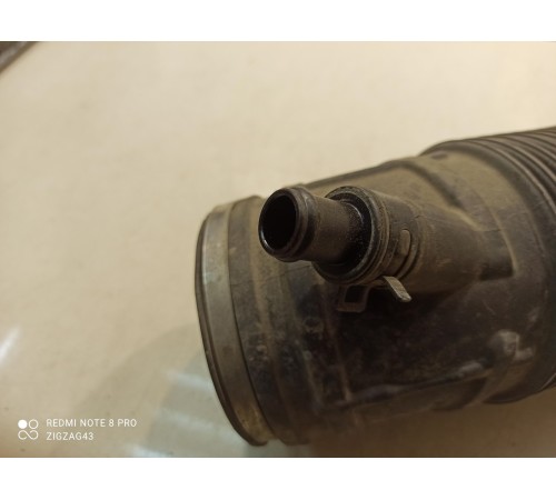 Патрубок воздушного фильтра