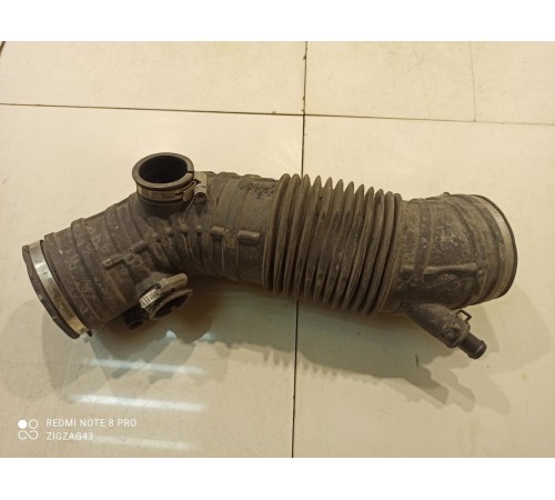 Патрубок воздушного фильтра