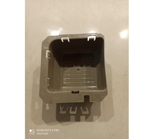 Крышка узла внешнего ремня(левая)