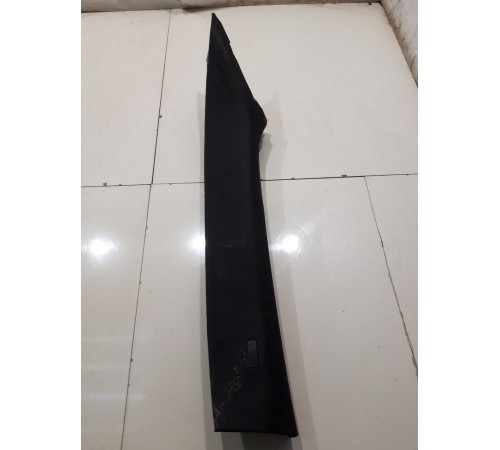 Обшивка стойки (передняя, левая)