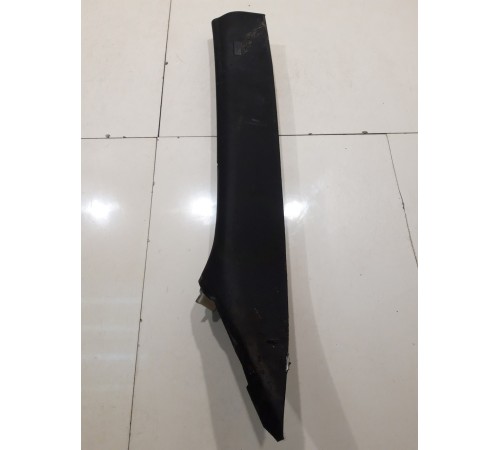 Обшивка стойки (передняя, левая)