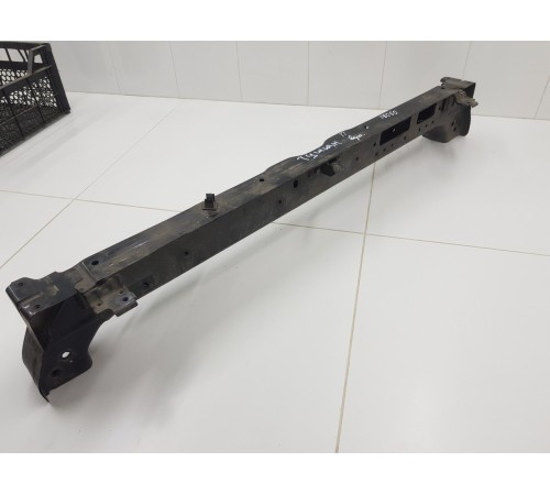 Передняя панель моторного отсека