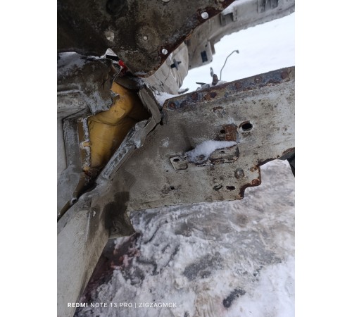 Стрела лонжерона передняя правая