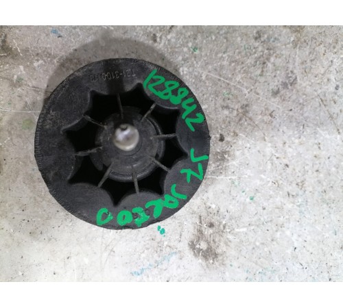 Болт крепления запаски 