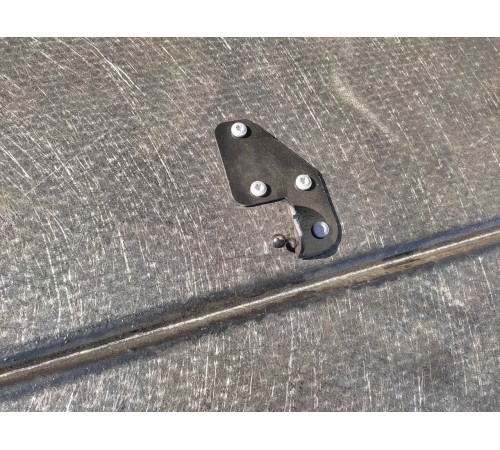 Пол багажника