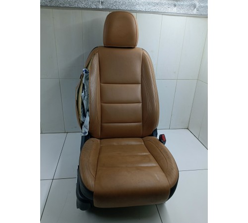 Сиденье переднее правое