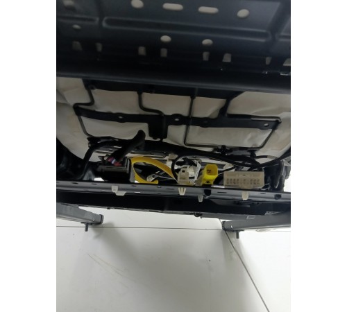 Сиденье переднее правое