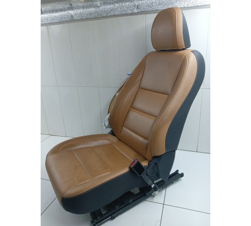 Сиденье переднее правое