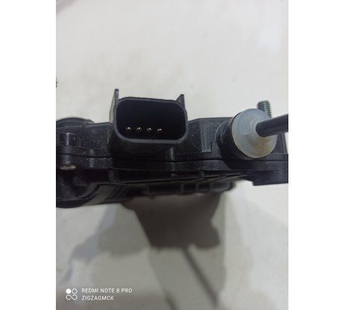 Замок двери багажника