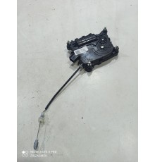 Замок двери багажника