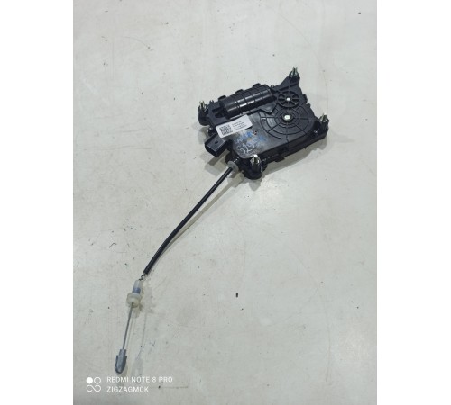 Замок двери багажника