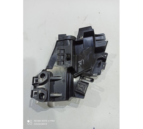 Кронштейн(крепление) правый