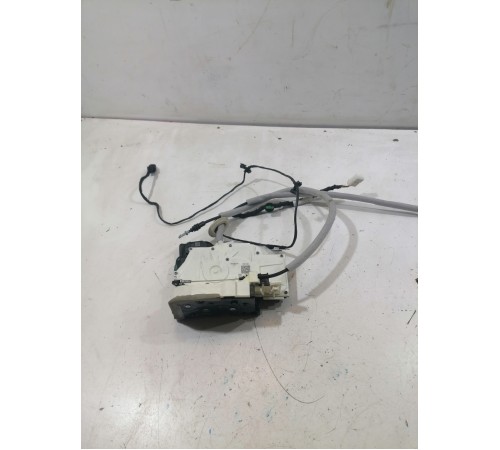 Замок двери задний правый