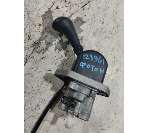 Кран ручного тормоза прицепа