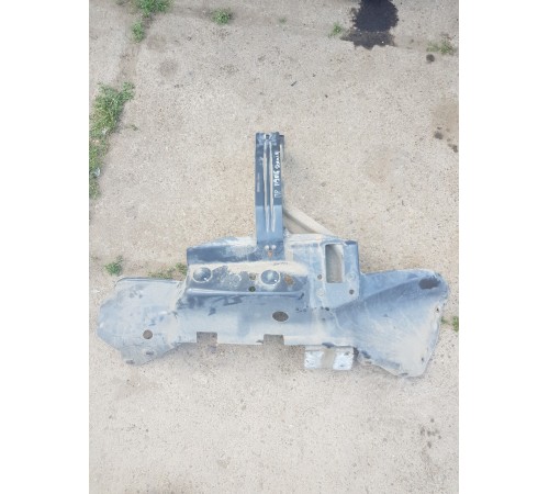 Кронштейн крепление крыла передний правый