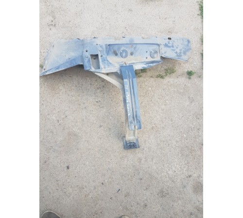 Кронштейн крепление крыла передний правый