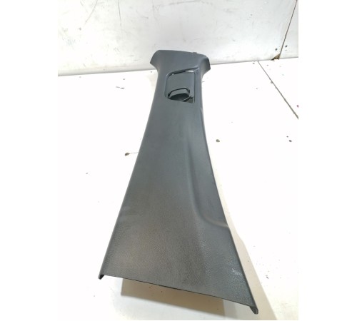 Обшивка центральной стойки левая верхняя