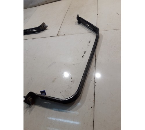 крепление бака