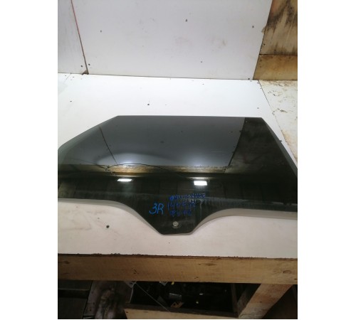 Стекло двери заднее правое