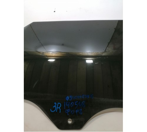 Стекло двери заднее правое