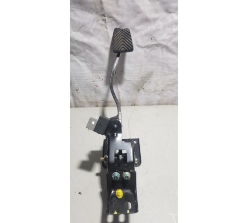 Педаль тормоза