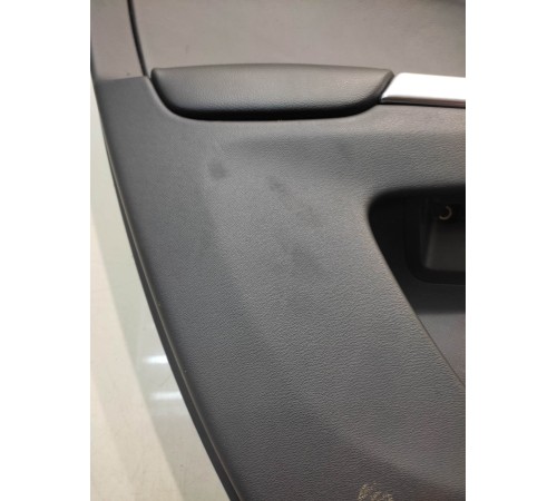 Обшивка двери (задняя, левая)