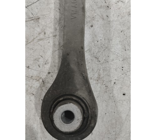 Рычаг задний правый