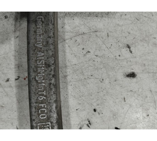 Рычаг задний правый