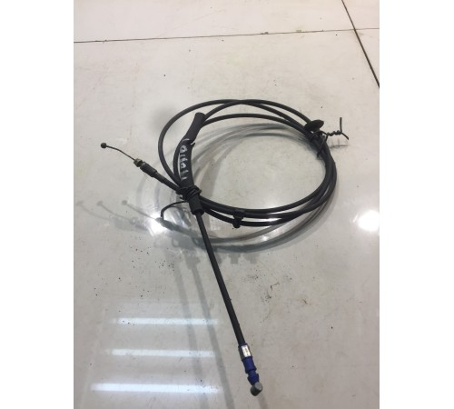 Трос открывания капота