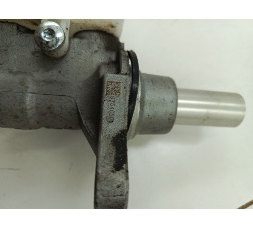 Главный тормозной цилиндр (с бачком)