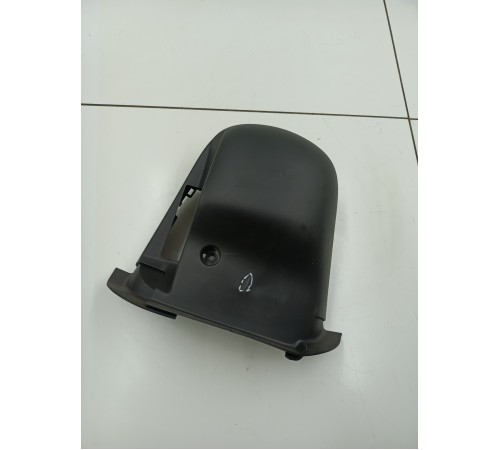 Кожух рулевой колонки нижний