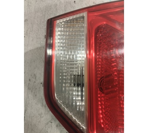 Фонарь крышки багажника левый