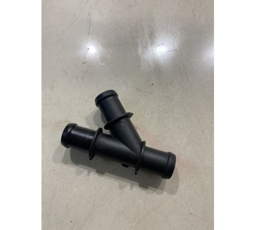 Тройник системы охлаждения