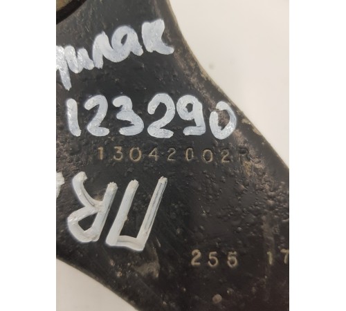 Рычаг подвески передний правый верхний