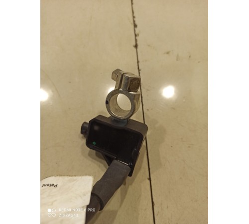 Клемма аккумулятора минусовая