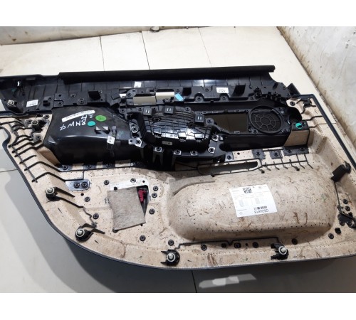 Обшивка двери (задняя правая)