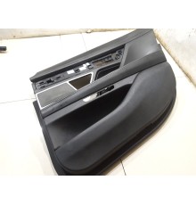 Обшивка двери (задняя правая)