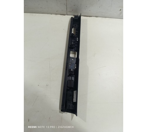 Накладка порога передняя левая