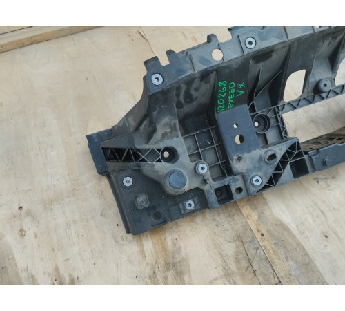 Панель передняя